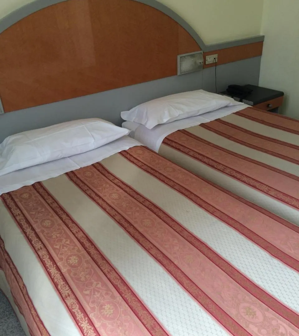 Hotel Mazzini 레토이아니 3*,  이탈리아