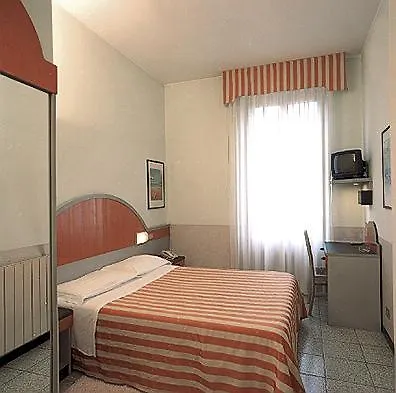 Hotel Mazzini Letojanni
